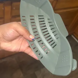 Silicone Pot and Pasta Strainer, 1 Count Adjustable Silicone Clip on Food Strainer Clamp for Kitchen Cooking Pot