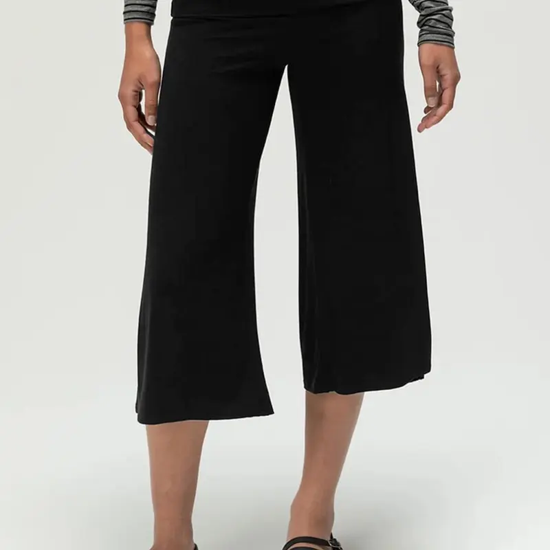 Solid Color Flowy Wide-Leg Capri Pants, Women Low-Waist Casual Trousers, Loose-Fitting, All Seasons, Unlined, Casual Baggy Trousers