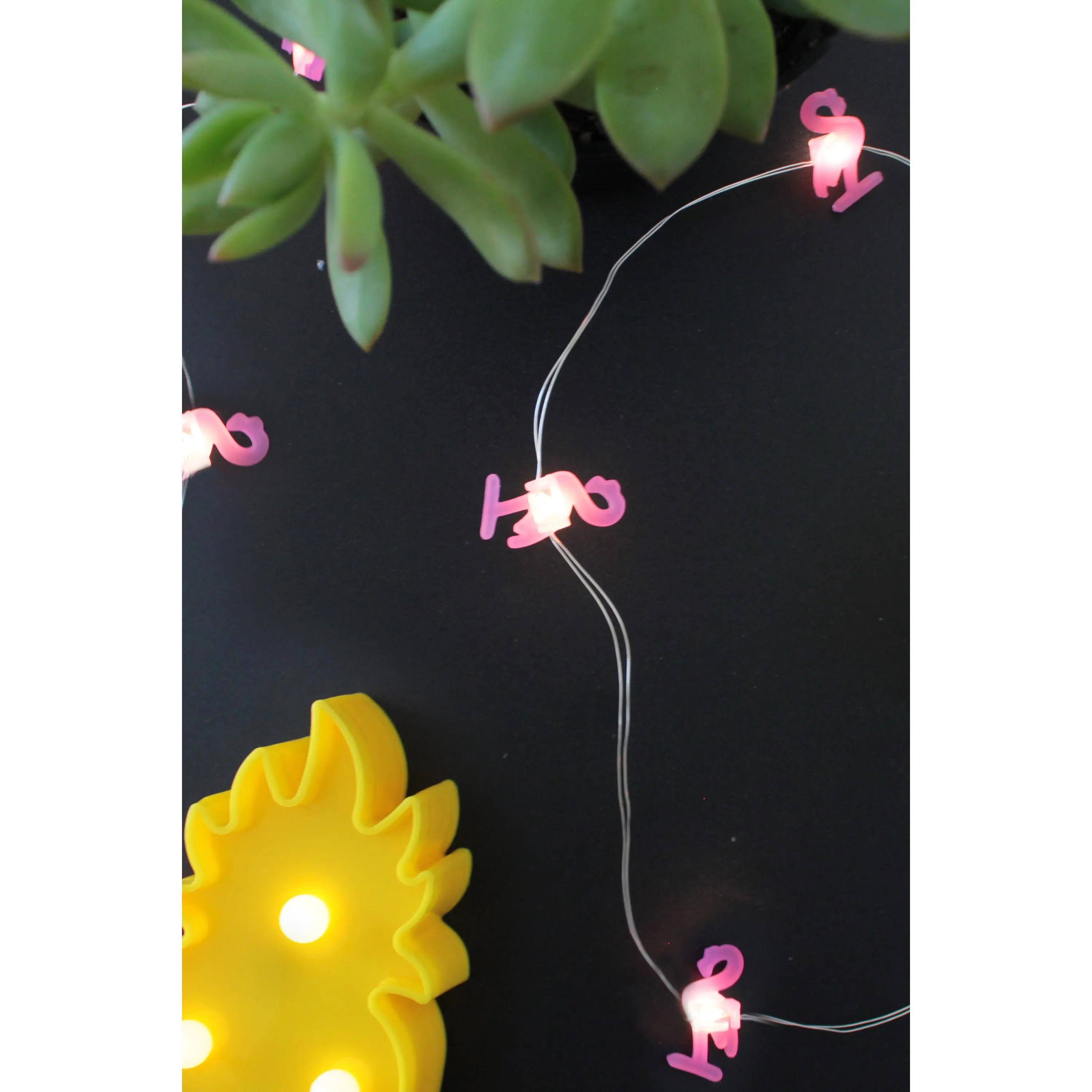 Perfect Holiday Flamingo String Lights Tropical Decorative Lighting Battery Operated 20 LED Pink Flamingo 7FT