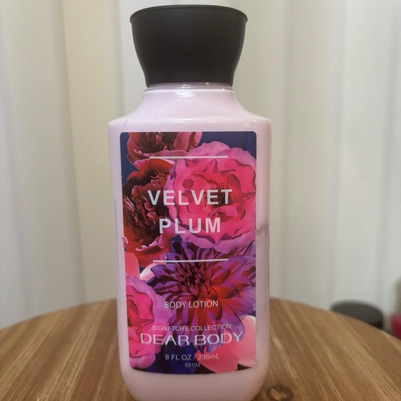 Dear Body lightly fragrance lotion Body Care Scented Cosmetic Skin Care Hydrating Moisturize Smooth Aloe Blend Grape Vitamins Comfort