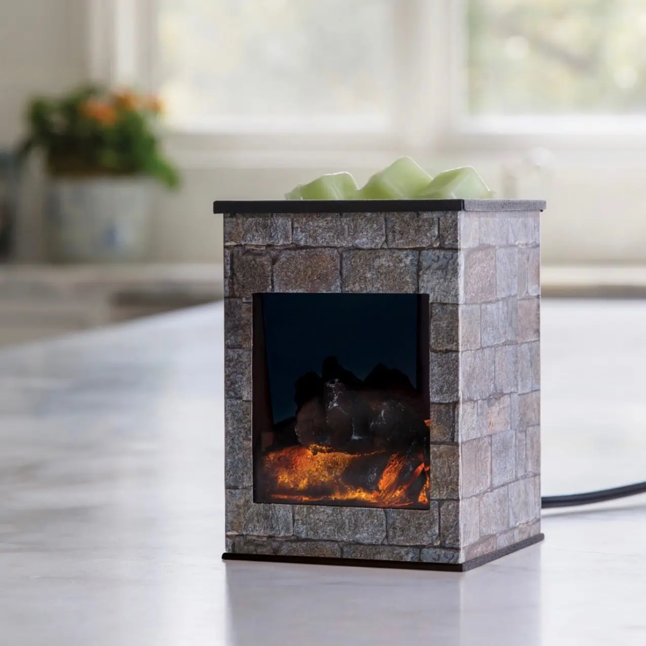 GLASS ILLUMINATION TART WARMER - HEARTHSTONE