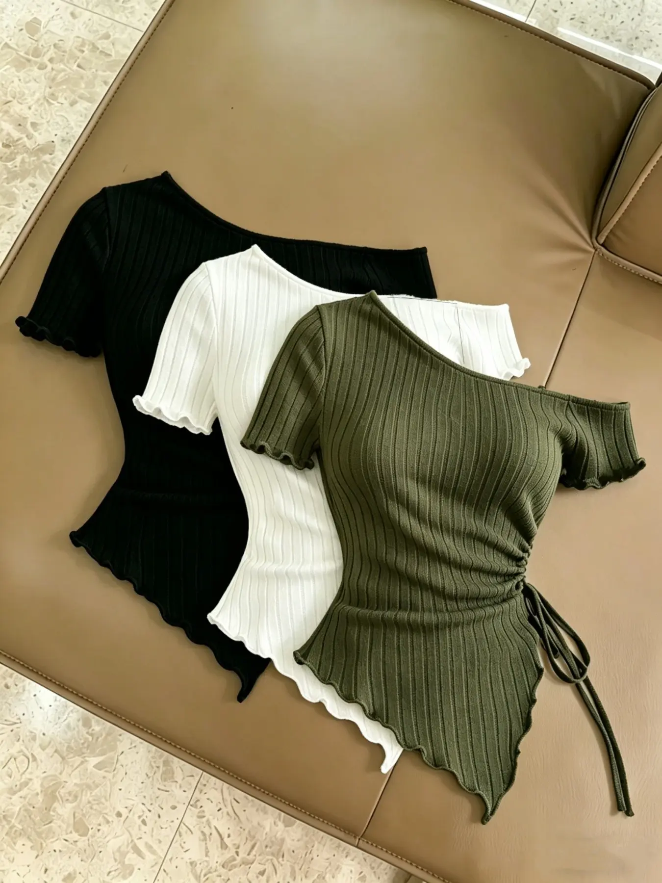 Spring Summer Fall Fashion New Comfortable Soft Versatile Women's T-Shirt Set of Three, Everyday Casual Slim-Fitting Plain T-Shirts for Daily Wear
