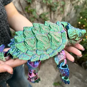 3D Printed Crocodile Statue Decoration, Two Sizes Available, Unique Home Decor, Christmas Gift, Realistic Eyes, Moveable Joints, Turtle Designs, Articulating Figurines, Articulated Animal Figurines