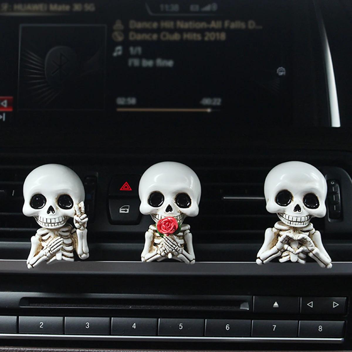 3pcs Cute Skeleton Resin Figurines, Car Interior Accessories, Fragrance Diffusers, Car Aroma Diffuser, Air Outlet Clips, All-Season Car Decor, Holiday Decorations, Air Freshener, Car Accessory, Perfect Car Gift