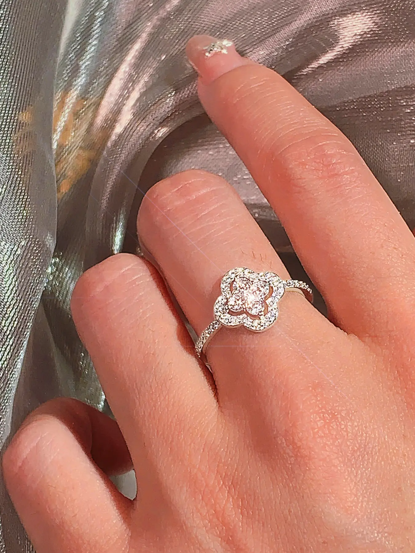 ✨ 925 Sterling Silver Clover Zirconia Ring - Instant Lucky Charm! 🍀 Tested to Brighten Skin Tone & Match Any Outfit #BoyfriendSaver #PerfectGift Fashion Ring