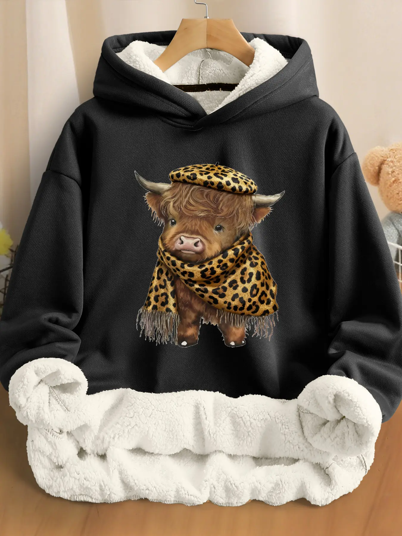Cozy Fleece-Lined Hooded Sweatshirt, Cute Highland Cow Animal Design, Unisex Winter Fashion with Warm Plush Interior for Cold Weather, Cow Print Hoodie