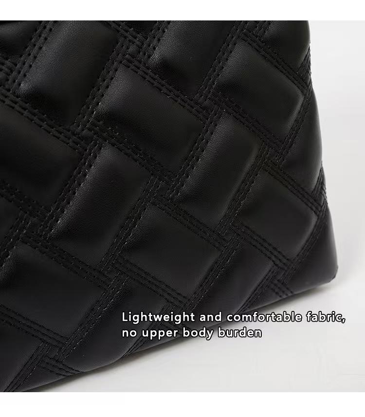 2026 New European Style Chain Messenger Bag, Plaid PU Material, Large Capacity, All Seasons, Perfect for Commuting and Daily Use