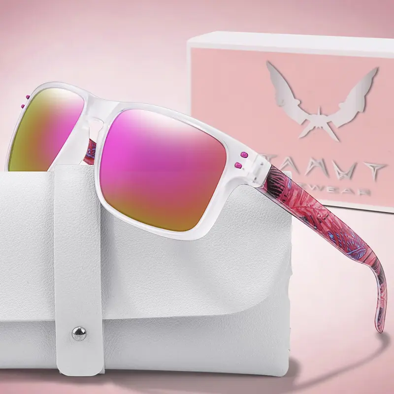 Classic Polarized Women's Sunglasses with Carrying Case, Sunglasses Gifts, Trendy Casual Sunglasses, Trendy Accessory for Music Festivals and Outdoor Travel, Perfect Gift for Christmas Valentine's and Mother's Day