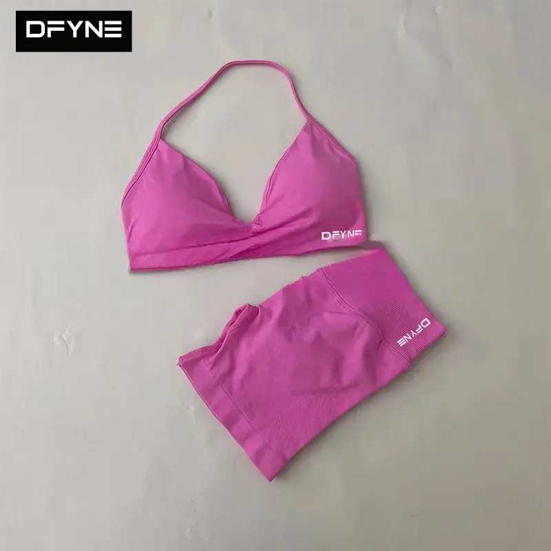 DFYNE Women's Seamless Activewear Outfit – Halter Sports Bra & Contour Biker Shorts
