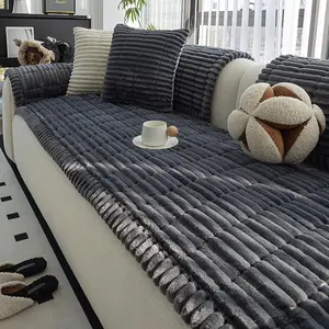 Solid Color Plush Sofa Cover, Sofa Slipcover, 1 Count Thickened Warm Sofa Cushion, Pet Dog Favorite Home Protective Cover, Suitable for Two, Three, Four People Sofa, Soft Sofa Protector