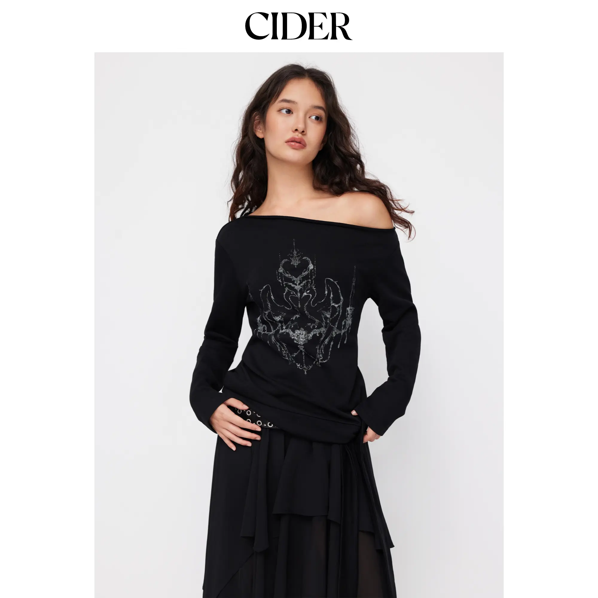 Cider Cotton-blend Abstract Graphic Asymmetrical Neck Long Sleeve Tie Side Oversized Tee