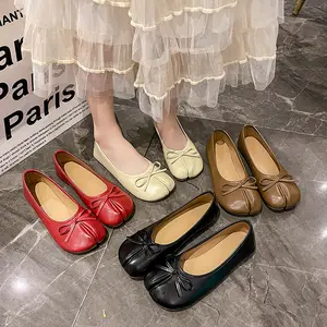 2026 New Bow Tabi Split Toe Shoes, Women Retro Ballet Flats, Minimalist Slip-ons, Fashion Split-sole Flat Shoes, Soft Sole Casual Loafers, All-match Footwear for Daily, Party, Office Wear