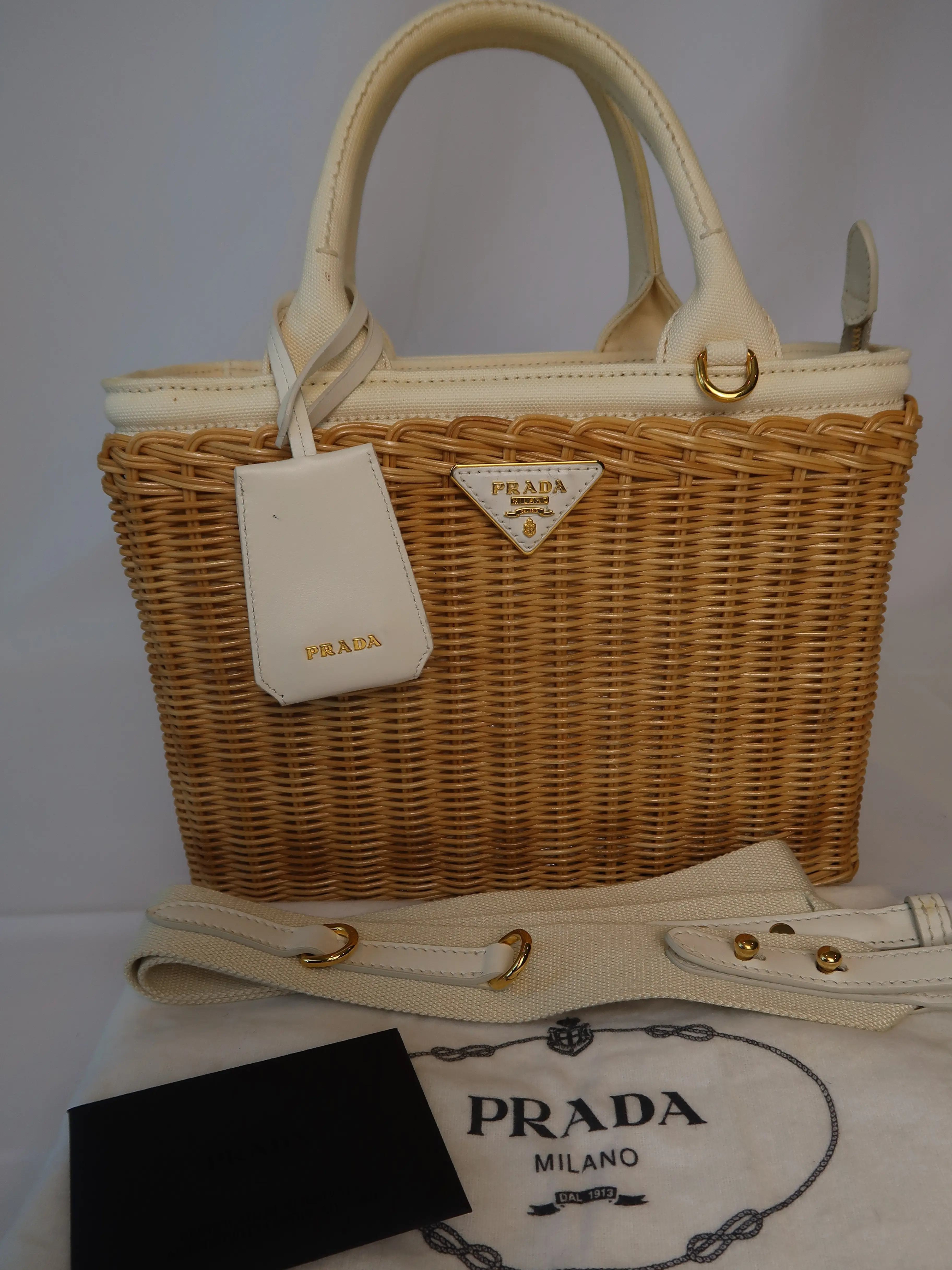 Pre-owned PRADA Rattan Top Handle Bag Medium Wicker & Canvas Bag