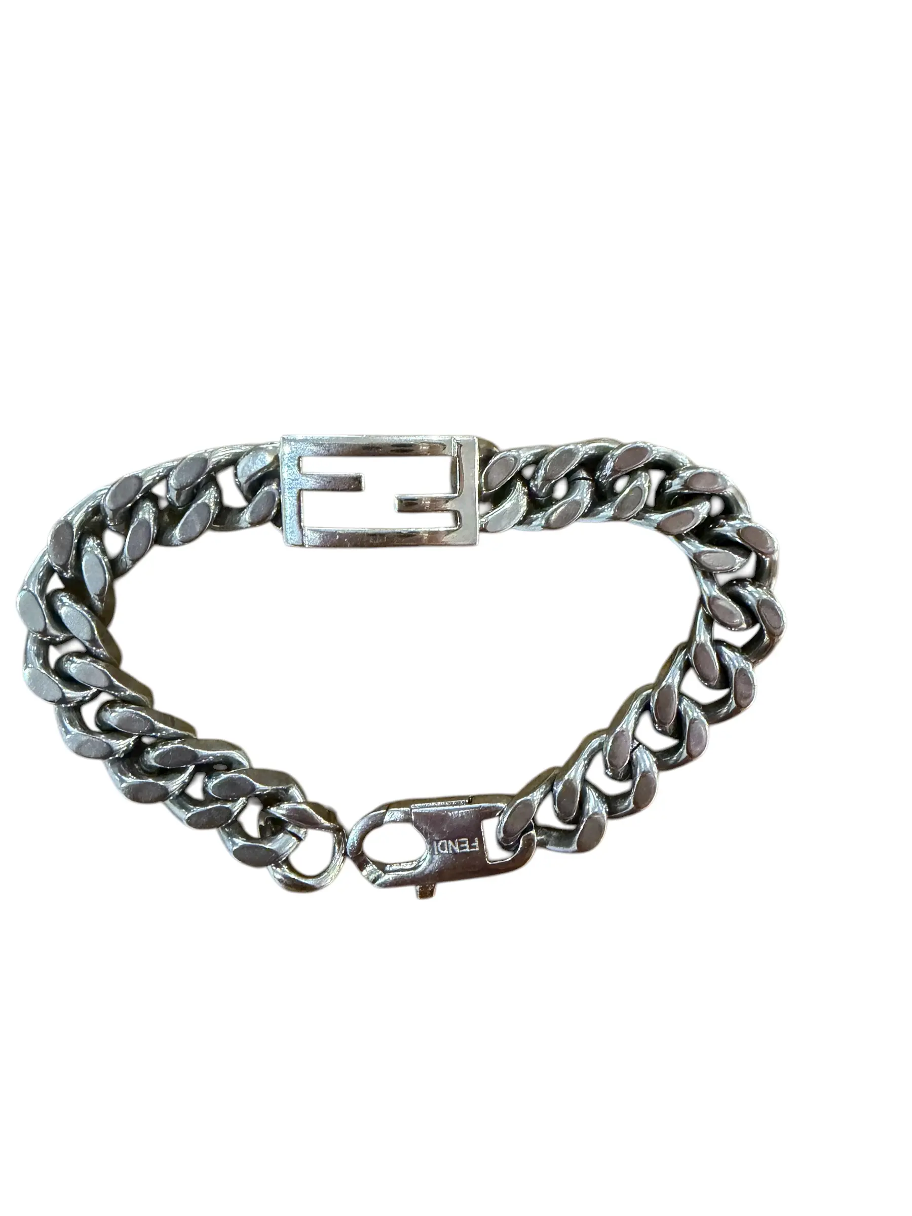 Pre-owned Fendi Chunky Silver Bracelet Perfect for Daily Use Pre-owned Fendi Chunky Silver Bracelet Perfect for Daily Use