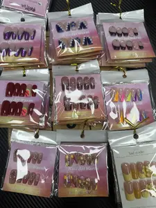 Una(7333)gc.30$ get 15 pairs of nails. We have different shapes and styles.