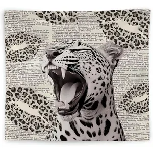 Retro Trendy Leopard Tapestry Wall Hanging, Cheetah Leopard Room Decor, Vintage Funky Cheetah Print Lips Wall Blanket Decor for Girls Bedroom Dorm Apartment Home