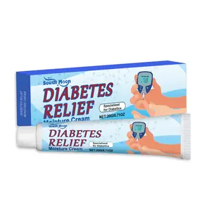 South Moon Skincare Moisturizing Cream — gentle care that nourishes the skin; suitable for daily application and massage.