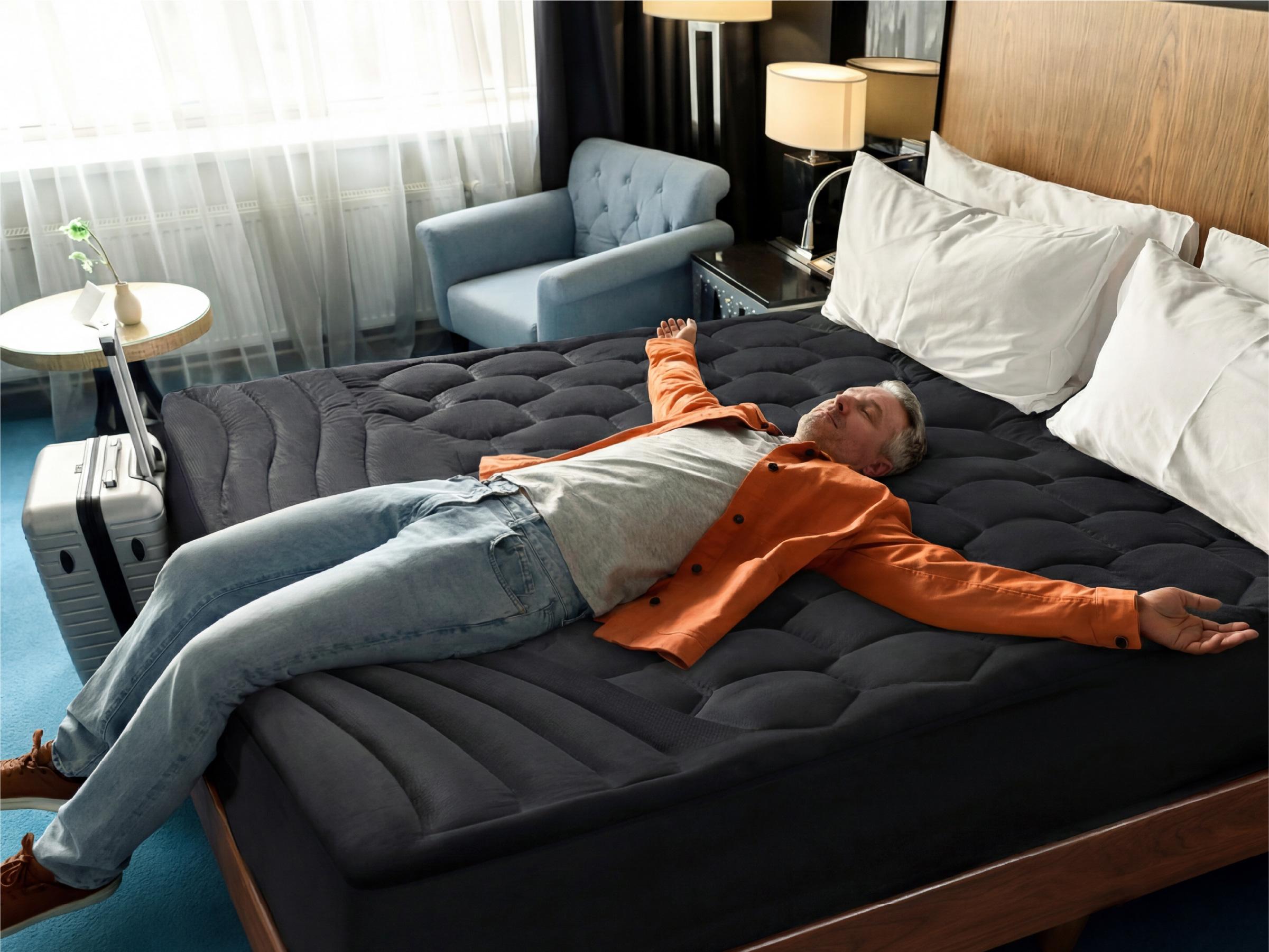 【backtoschool】Bedsure  Mattress Pad - Quilted Fitted Mattress Topper Protector with 8-21 Inches Deep Pocket, Noiseless Breathable Bed Cover Padded, Machine Washable