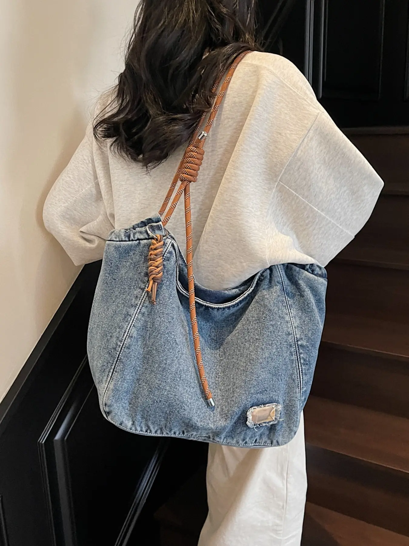 Retro minimalist style practical texture tote bag, drawstring design with woven rope shoulder strap, large capacity casual versatile shoulder bag, daily commuting and shopping, Everyday Tote, Casual Trendy Bag, Travel Tote Bag, Casual Commuter Bag