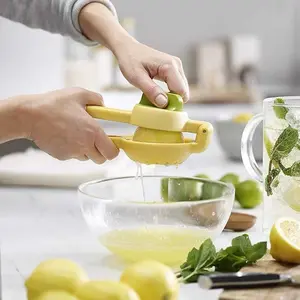2-in-1 Lemon Juicer Squeezer, Lemon Juicer 360° Rotating for More Efficient and Thorough Juicing, Easy to Clean, YELLOW