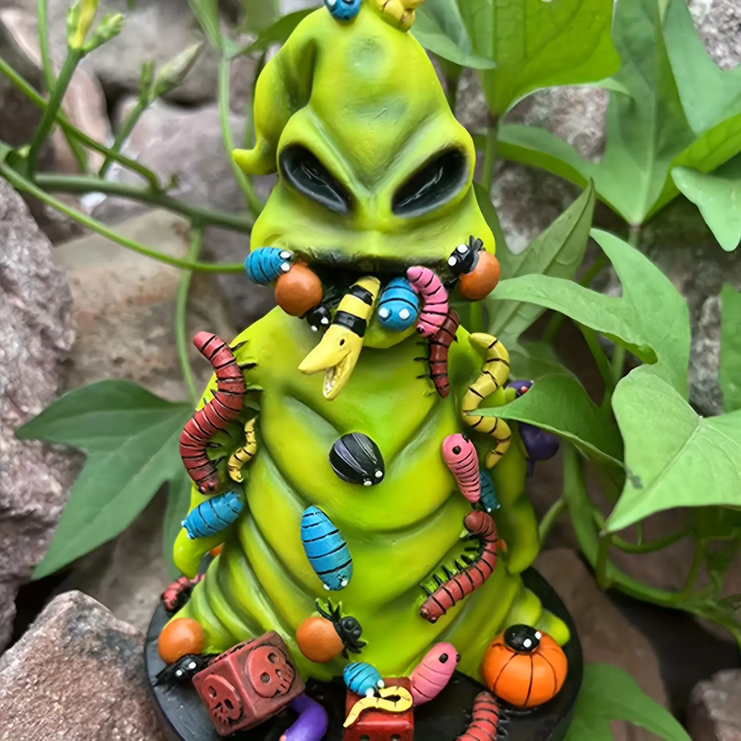Ghostly Witch Resin Decorative Statue for Halloween Decor, Indoor/outdoor Use, Adds Eerie Charm to Your Home, Resin Sculptures