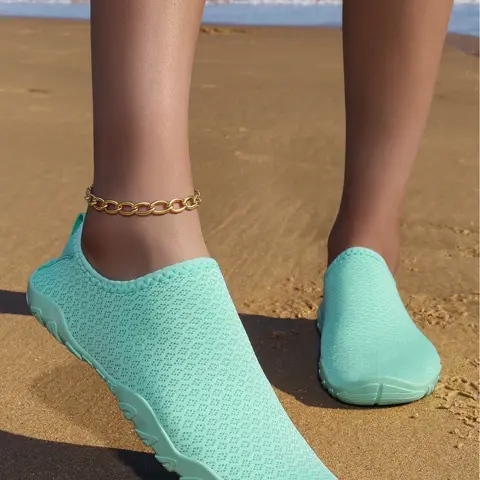 FAYWELLME Women's Quick Dry Water Shoes, Anti-Slip Breathable Slip-On Aqua Socks for Beach Swimming Outdoor Anti-Slip Water Shoes for Women, Quick Dry Breathable Slip-On Aqua Shoes for Beach Diving Yoga, Sporty Water Shoes Water Footwear