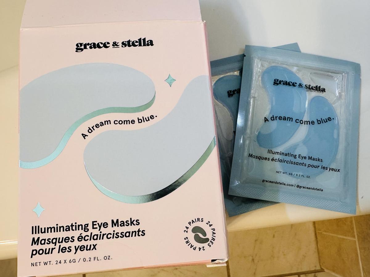 Item: 24-pairs Blue (illuminating)