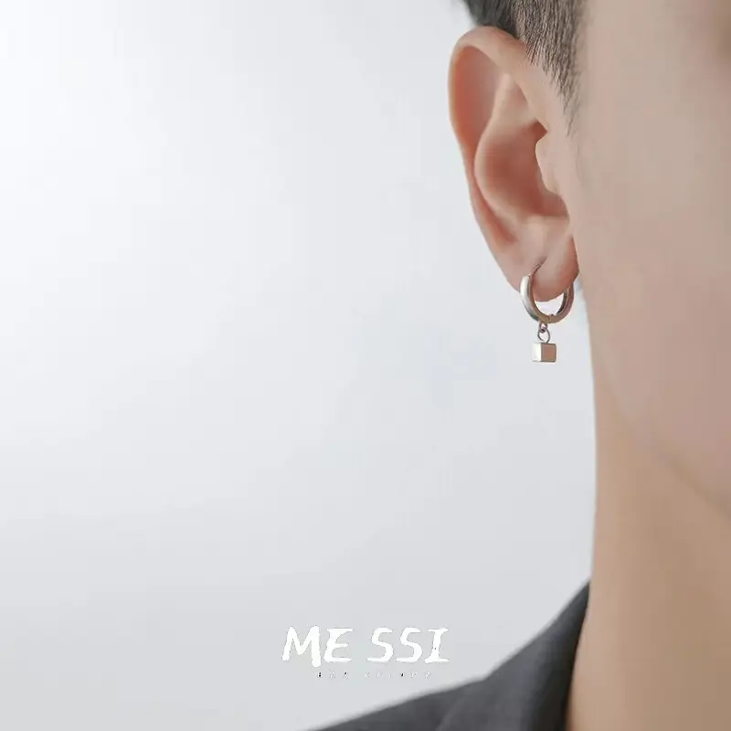 C390 Square Ear Buckle Silver