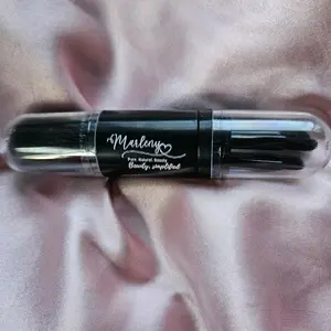 Marleny Travel Mini Makeup Brushes - Oval Design in Black, Versatile for Various Makeup Applications