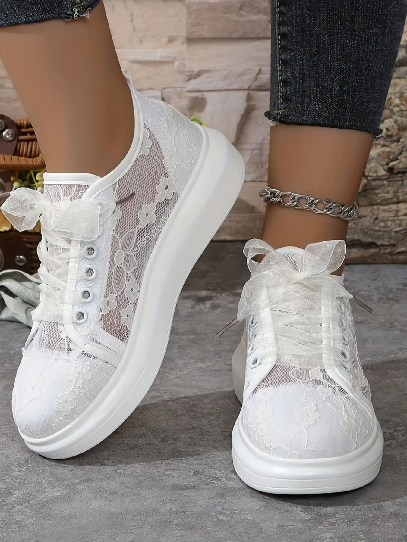 Women's Mesh Breathable Casual Sneakers, Sports Shoes, Walking Shoes, Trainer, Footwear, athletic fashion trainers, Comfortable Ultra-Light Design, Loose Fashion Fit, Multi-Functional Sock Feel, Ideal for Daily Wear