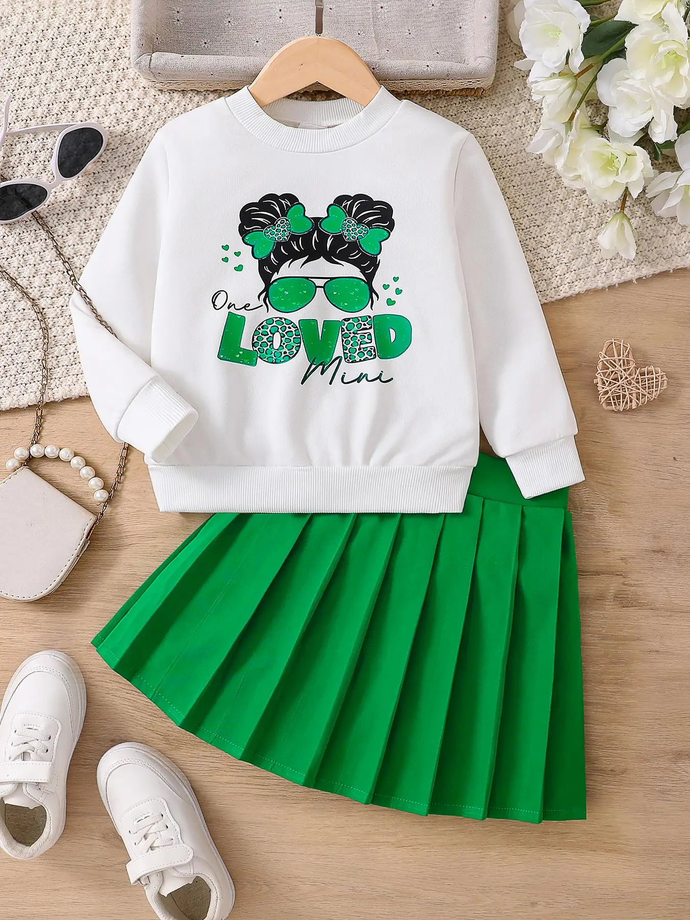 Girl's Figure & Letter Print Sweatshirt & Pleated Skirt Two-piece Set, Casual Round Neck Long Sleeve Pullover & A-line Skirt for Spring & Fall, Kids C