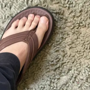 HEYDUDE Finn Flip  – Mens Comfortable Slip on Sandal