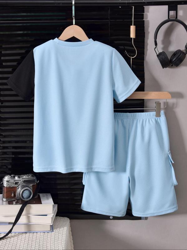 Two-Piece Set Boy's Colorblock Print Short Sleeve Tee & Plain Pocket Elastic Waist Shorts, Casual Comfort and Functionality Round Neck T-shirt & Cargo Shorts for Summer, Kids Clothes for Daily Wear