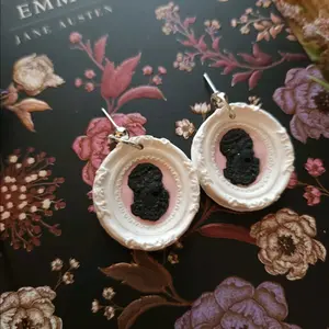 Cameo Victorian Clay earrings