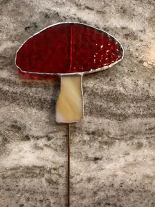 Mushroom plant stake