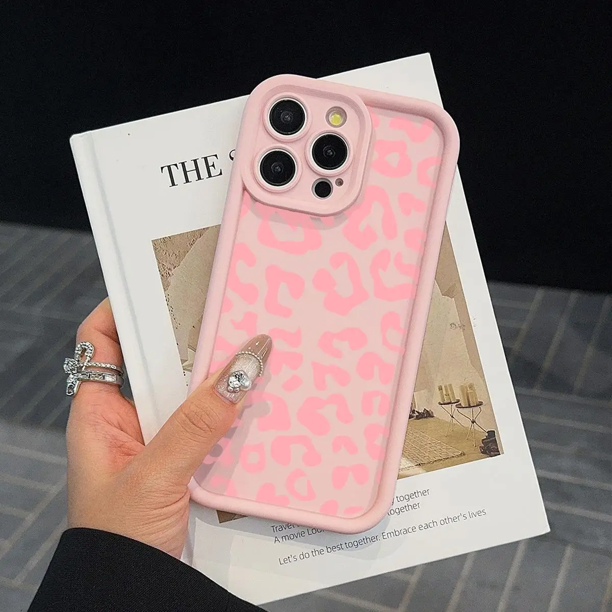 Fashion Leopard-pattern Phone Case, Shockproof Phone Protective Cover, Phone Accessory Compatible with iPhone 11 12 13 14 15 Pro Max, Smartphone Prote