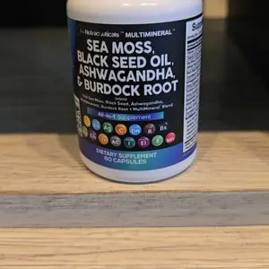 Product Review of Clean Nutraceuticals Sea Moss, Black Seed Oil, Ashwagandha, Turmeric, Bladderwrack, Burdock, Vitamin C, Vitamin D3 with Elderberry Manuka Supplement Capsules – MultiMineral from k**1