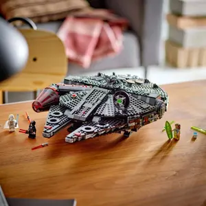 New 1579 Pieces Millennium Falcon Ship Set Building Blocks Toy, Unisex Puzzle Gift for Kids and Adults, Birthday Present for Boys and Girls