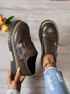 Women's Fashionable Chunky Sole Flatform Loafers, Block Carving with Metal Buckle, Vintage British Style, Comfortable for Daily Commute