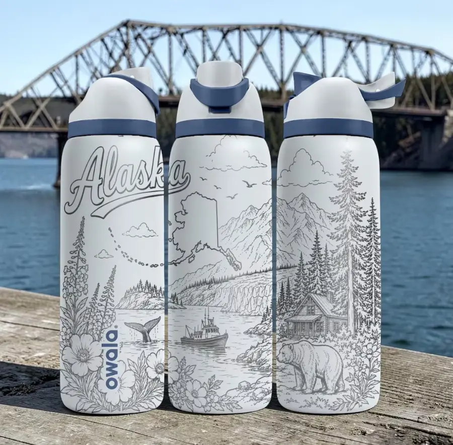 Owala FreeSip 32oz Alaska Engraved Water Bottle, Bear & Nature Design, Insulated Reusable Sports Water Bottle with Straw, Gift for Outdoor Lovers
