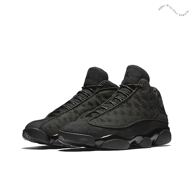 All-Black High-Top Retro Sneakers with Suede and Mesh Upper for Stealth Court Style All-Black High-Top Retro Sneakers with Suede and Mesh Upper for Stealth Court Style