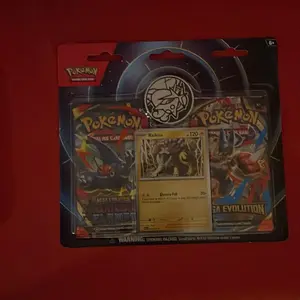 Pokémon Double Blister Pack - Includes Mega Evolution Cards & Riolu 120 - Official Trading Card Game