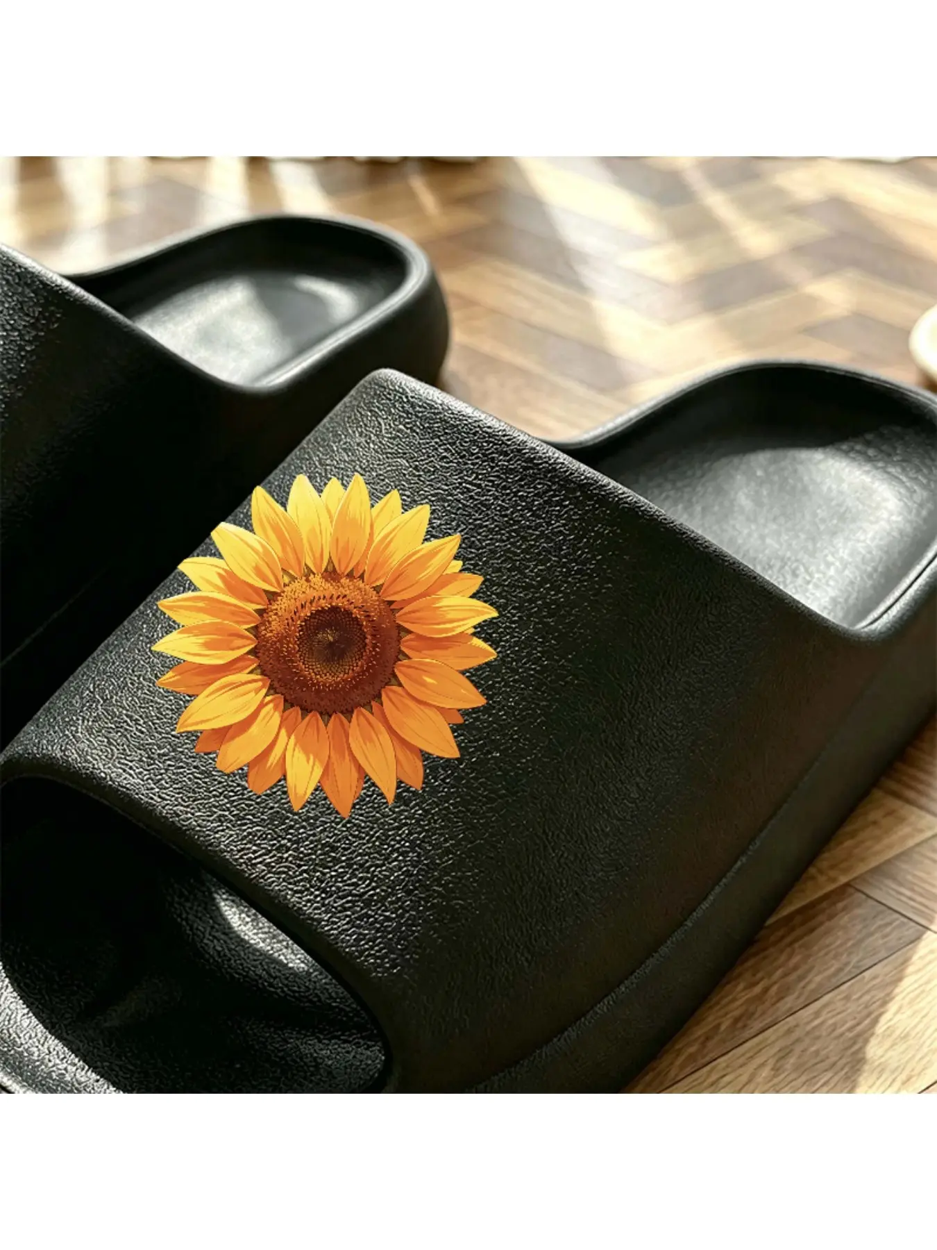 Women's Sunflower Print Slippers, Soft Eva Sole, Non-Slip Quiet Indoor/outdoor Footwear, Casual All-Season Comfortable Shoes
