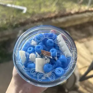 Realistic candle