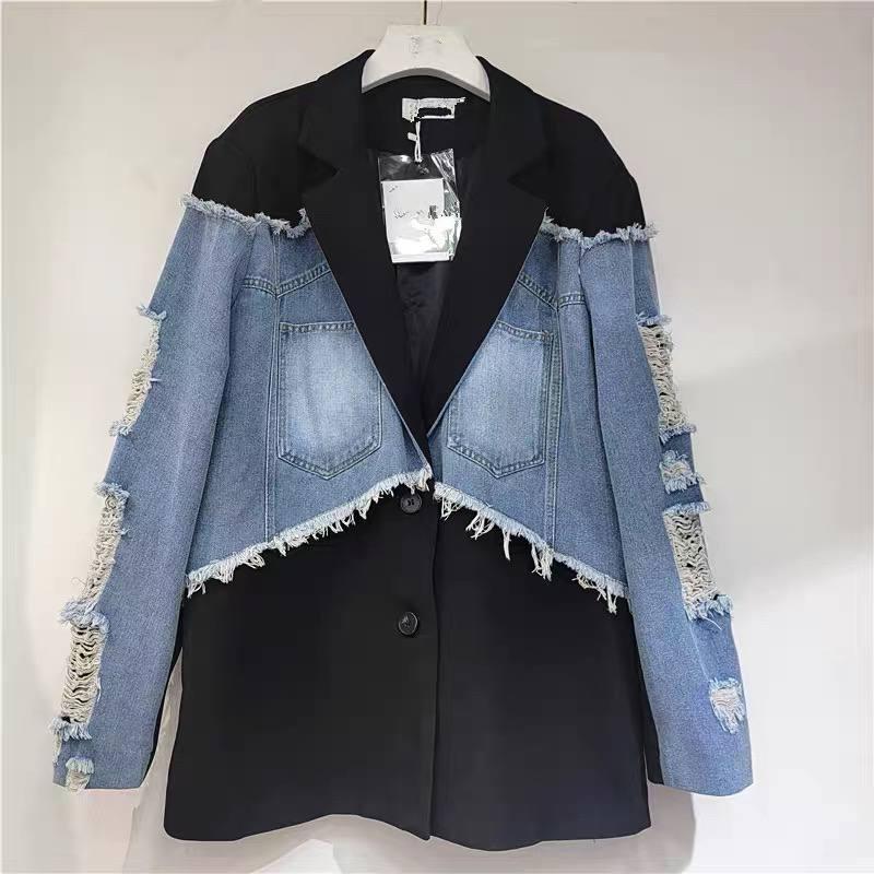 Women's Distressed Denim Patchwork Black Blazer, A Niche, Designer-style Loose Casual Color-block Jacket, Perfect For Spring, Autumn And Winter