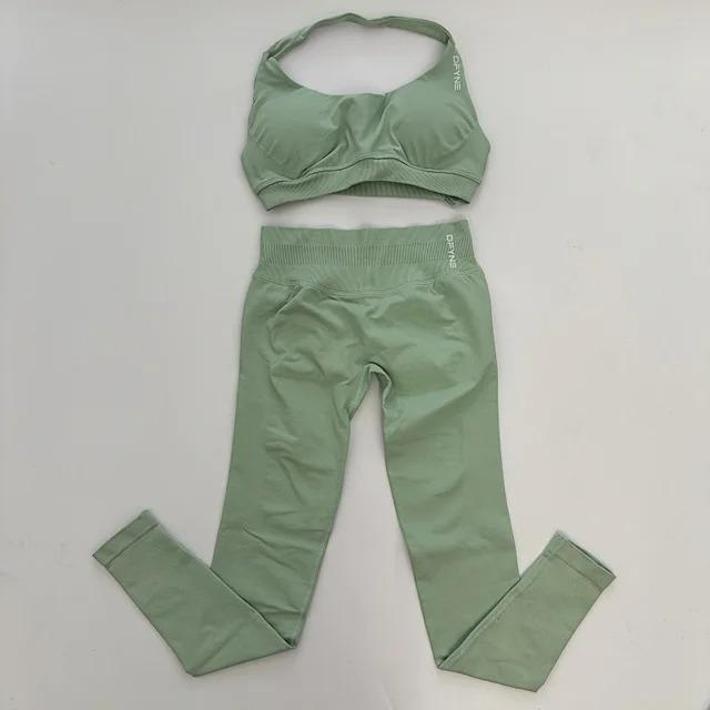 Dfyne Impact Sports Bra & Leggings Set for Women – Seamless Medium-Support Bra and High-Waisted Squat-Proof Workout Tights with Ribbed Waistband