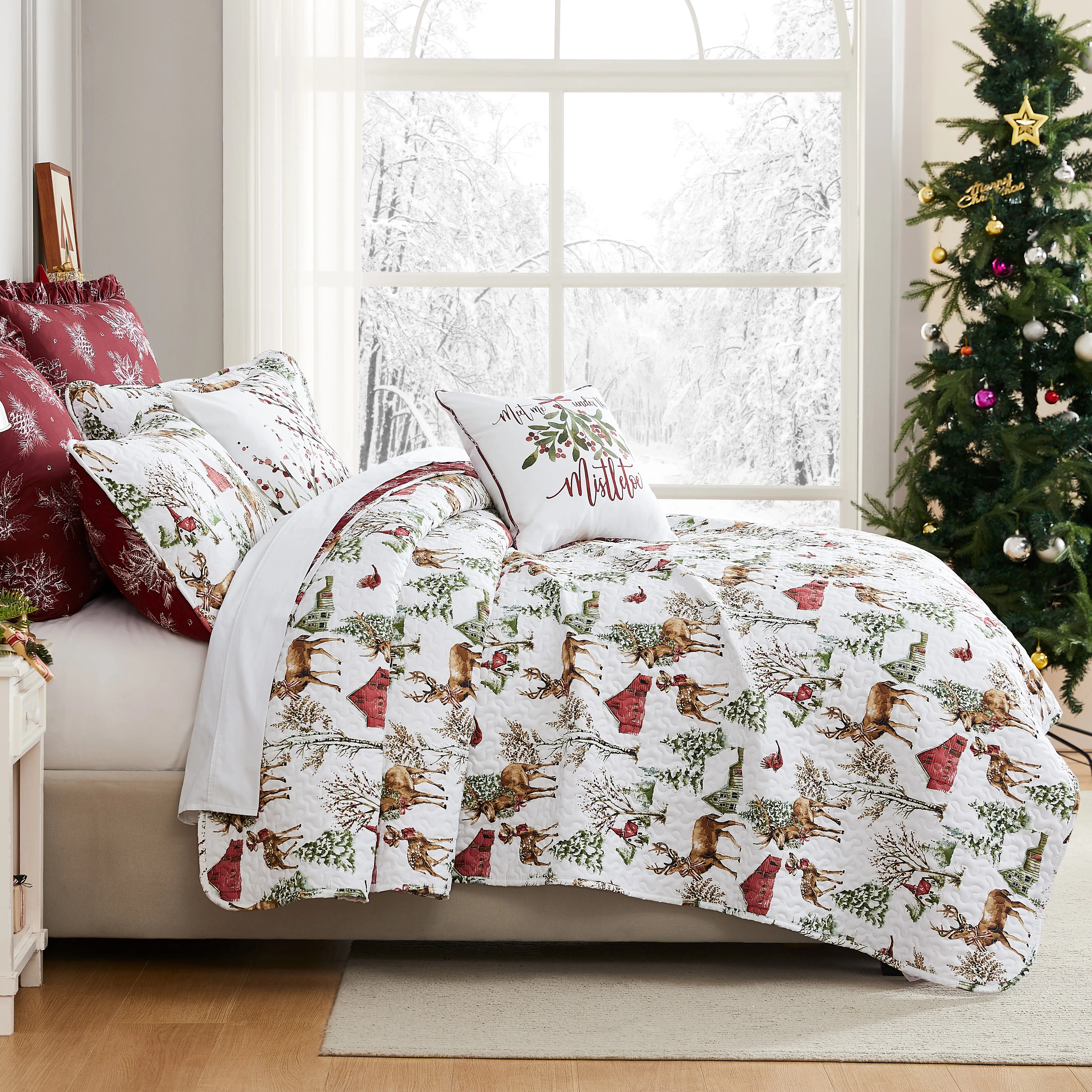 7-Pieces White Christmas Reversible Quilt Bedding Set, Soft Furnishings for Bedroom Use