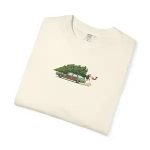 Funny Graphic T-Shirt : Christmas Vacation Station Wagon - Griswold Family Tree Hauling T-Shirt, Ultra-Soft Cotton Blend, DTG Print, Relaxed Fit, Perfect for Holiday Fans