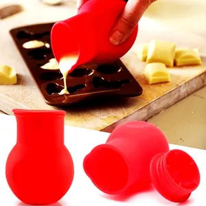 1pc Silicone Chocolate Melting Pot, Cake Tool, Microwave Melt Chocolate Butter Melting Pot, Silicone Melting Furnace Kitchenware with Lid