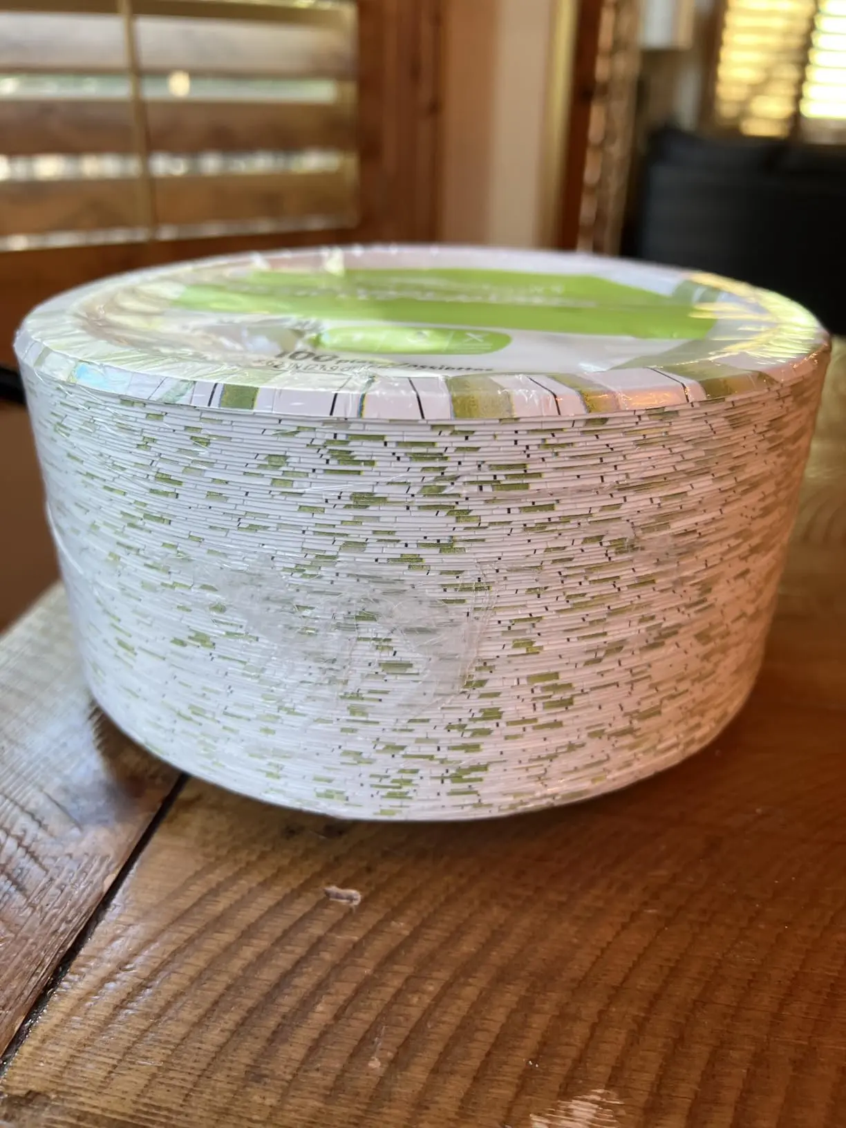 200 Count Everyday Paper Plates, 8.62 Inch